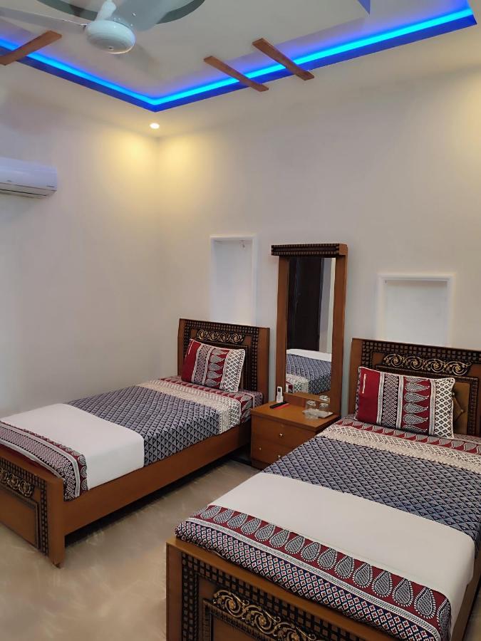Lavish Residency Guest House Fasial Town Rawalpindi Zewnętrze zdjęcie