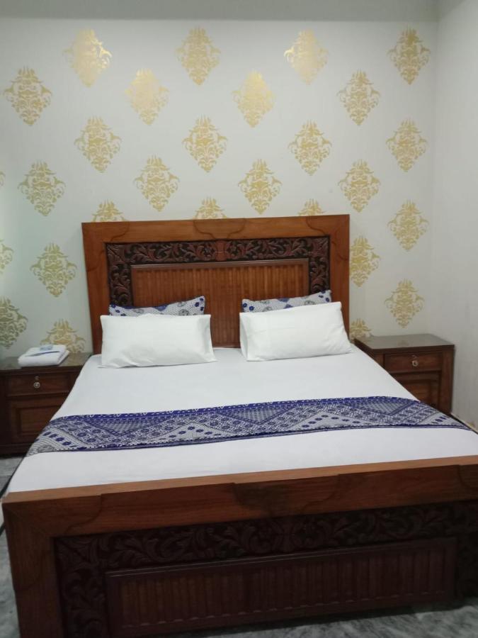 Lavish Residency Guest House Fasial Town Rawalpindi Zewnętrze zdjęcie