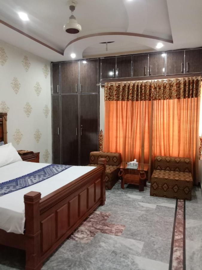 Lavish Residency Guest House Fasial Town Rawalpindi Zewnętrze zdjęcie