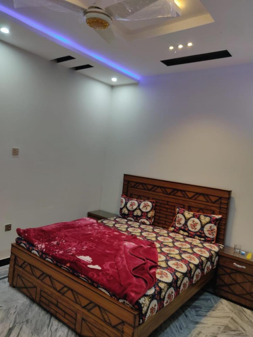 Lavish Residency Guest House Fasial Town Rawalpindi Zewnętrze zdjęcie